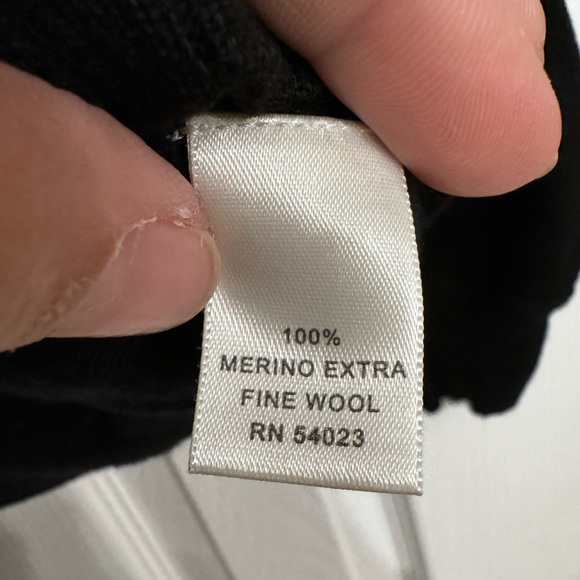 Banana Republic black grey merino fine wool sweater large - Picture 3 of 3